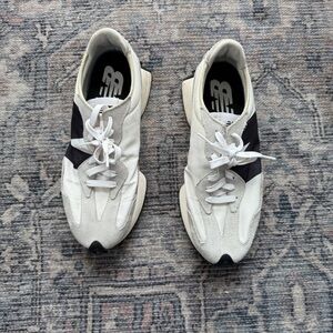 New Balance 327